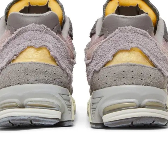 New Balance 2002R Protection Pack Sneakers - lunar new year - Picture 2 of 2